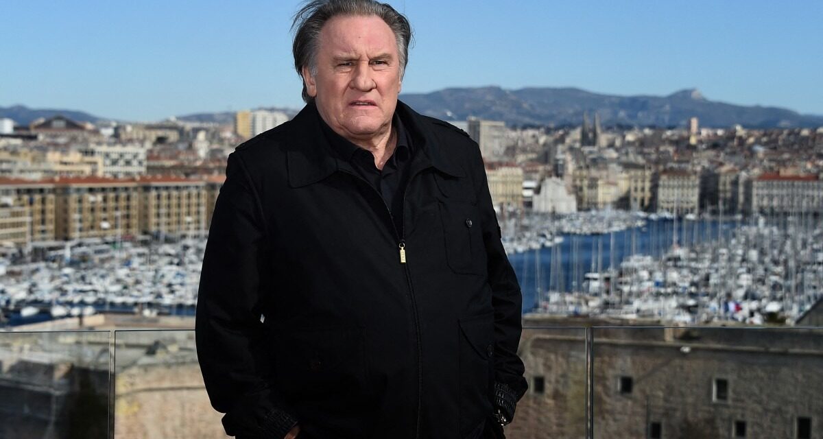 La letrero del cine francés Gérard Depardieu, un entendimiento por agresiones sexuales