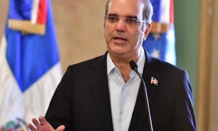 Abinader promete apoyar política migratoria en medio de crisis “sin precedentes” de Haití