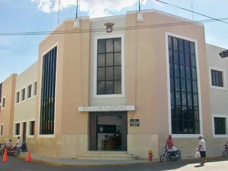 PRD exige elecciones urgentes para frenar crisis en el Ayuntamiento de La Vega