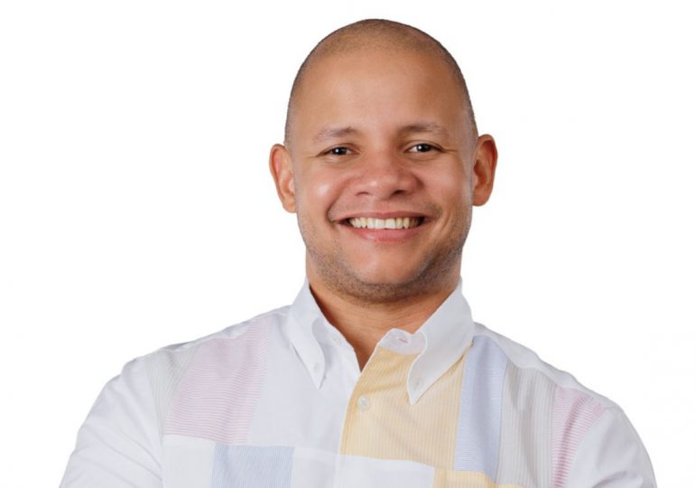 Concejal peledeísta reafirma validez de renuncia de exvicealcaldesa de La Vega Amparo Custodio