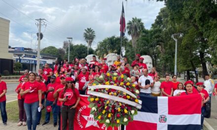 MIU conmemora el Día de la Eliminación de la Violencia contra la Mujer en Santiago