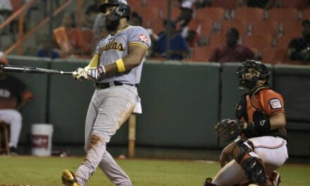 Águilas Cibaeñas remontan y se imponen frente a los Toros