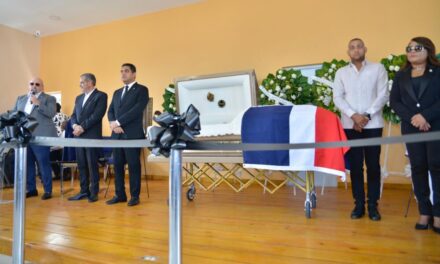 Ministro de Deportes encabeza gran despedida a Ricardo Carty