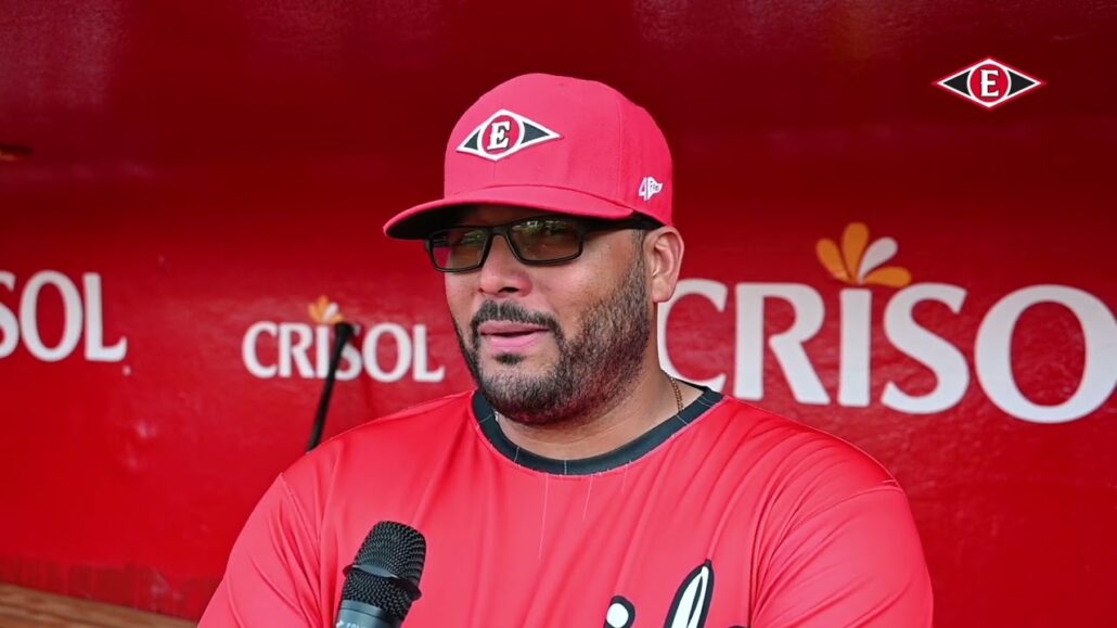 Escogido anuncia cambio en el cuerpo técnico: Jairo Cuevas sale del equipo, Alex Concepción asume como coach de pitcheo
