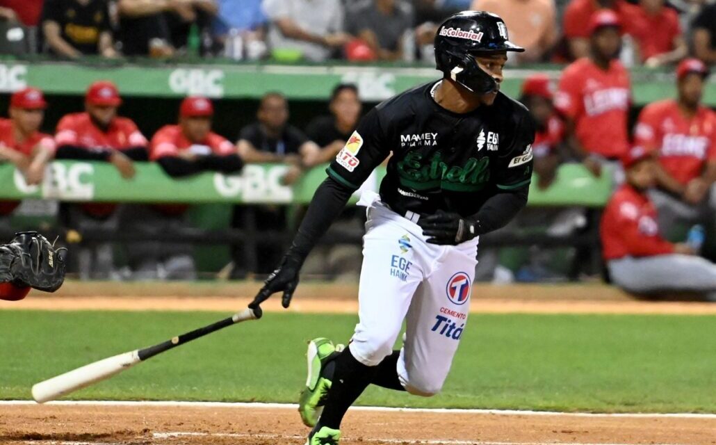 Estrellas dominan a Gigantes en triunfo 2-1