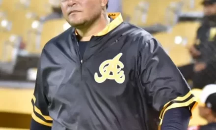 Lidom podría multar hoy a Yadier Molina