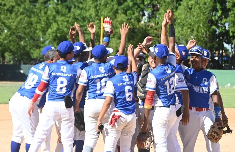 Constituyentes se corona béisbol inmaduro U-12