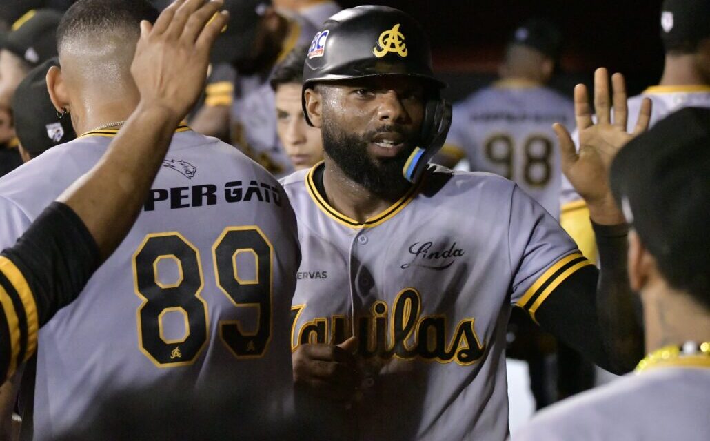 Águilas derrotan 15-9 a los Gigantes