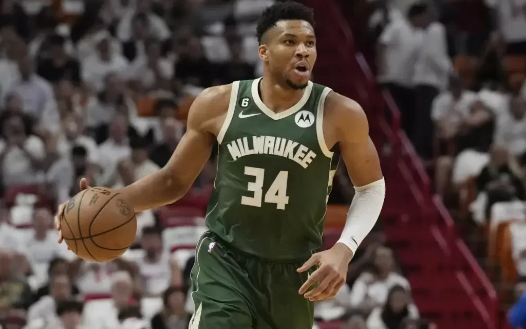 La final de la Copa NBA fue un contraste en cuanto a estilos de pago