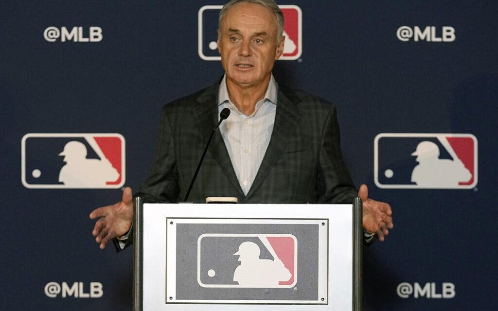 Manfred aclara que no hay planes para implementar el “Turno de Oro”