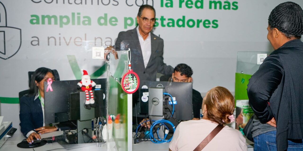 Santiago Hazim invita a titulares a avalar cobertura de vitalidad para dependientes que cumplan la mayoría de época