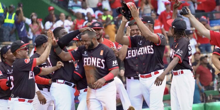 Escogido inicia su traspaso de abonos para el Round Robin