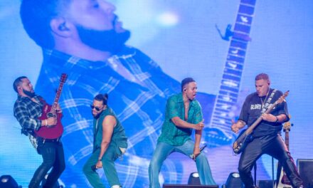 Aventura desata pasión en el segundo día de concierto en RD de su tournée “Cerrando Ciclos”