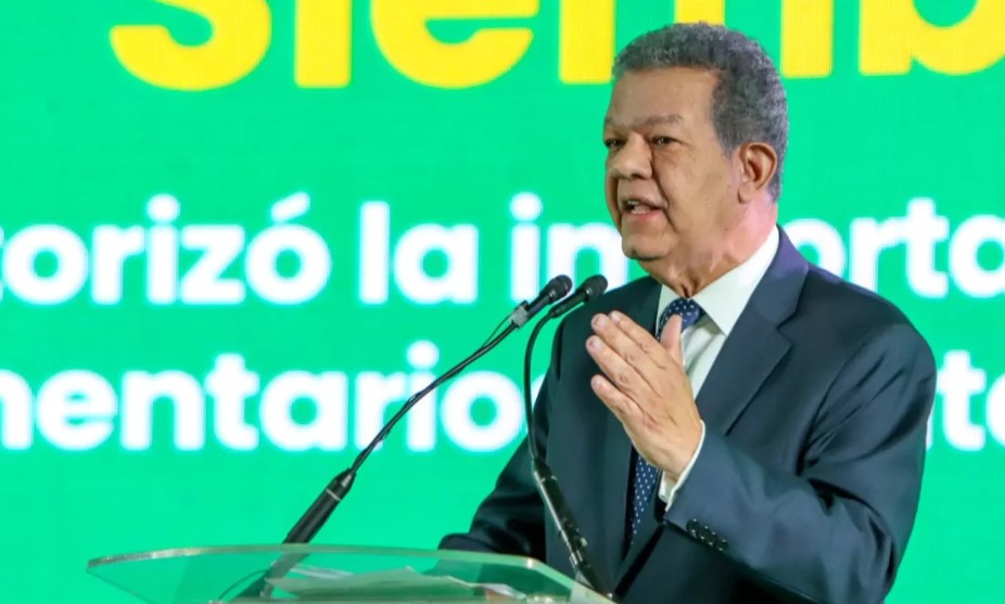 Leonel afirma que Gobierno utilizó $775 millones del pacto de Aerodom para reelección