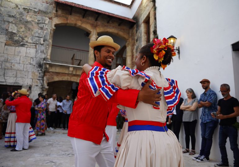 Ministerio de Cultura insta a emisoras de radiodifusión a destacar la Bachata el 11 de diciembre