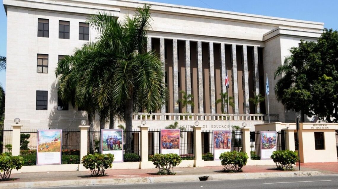 Ministerio de Educación dominicano finaliza convenio de evaluación docente con la OEI