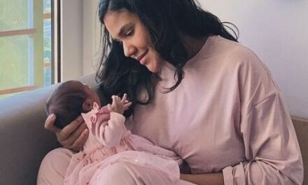 La comunicadora Nicole Lamourtte anuncia que su hija Montserrat se encuentra en promedio suspensión