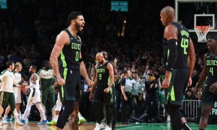 Los Celtics doman a los Bucks en el regreso de Tatum