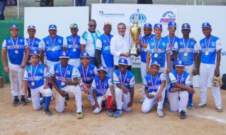 Los Constituyentes bicampeones del Torneo de Pequeñas Ligas U12 Copa Banreservas