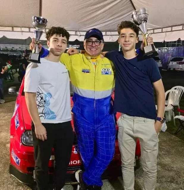 Pichardo cierra con ‘broche de oro’ su espectacular regreso al campeonato de autos