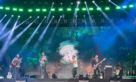 Romeo canta “La Suegra”, canción censurada en RD en la tercera presentación del concierto de Aventura