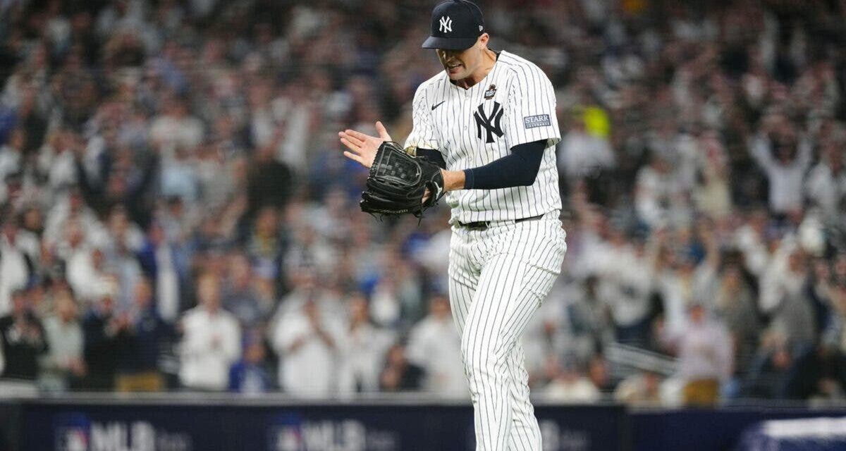Clay Holmes pacta con Mets un anuencia por tres abriles para ser abridor