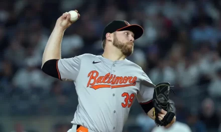 Burnes y D-backs acuerdan un arreglo por seis abriles y US$210 millones