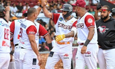 Gigantes vencen a Águilas y mantienen esperanza de clasificar