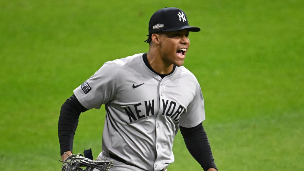 Yankees y Mets elevan sus ofertas por Juan Soto a más de $700 millones