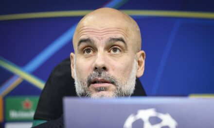 Guardiola aboga por plantillas de 45 ó 50 jugadores por el exceso de partidos