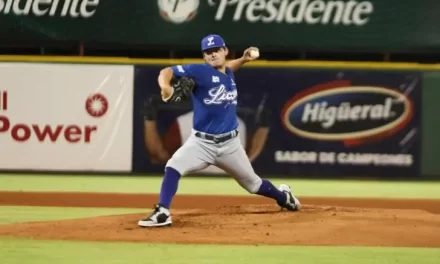 Licey se mantiene solo en el tercer área