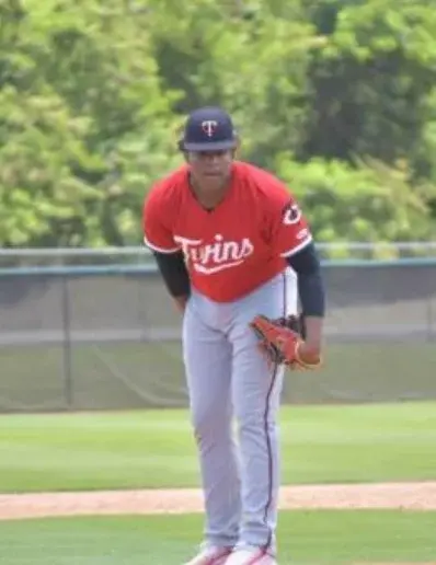 Dodgers adquieren un pícher prospecto RD
