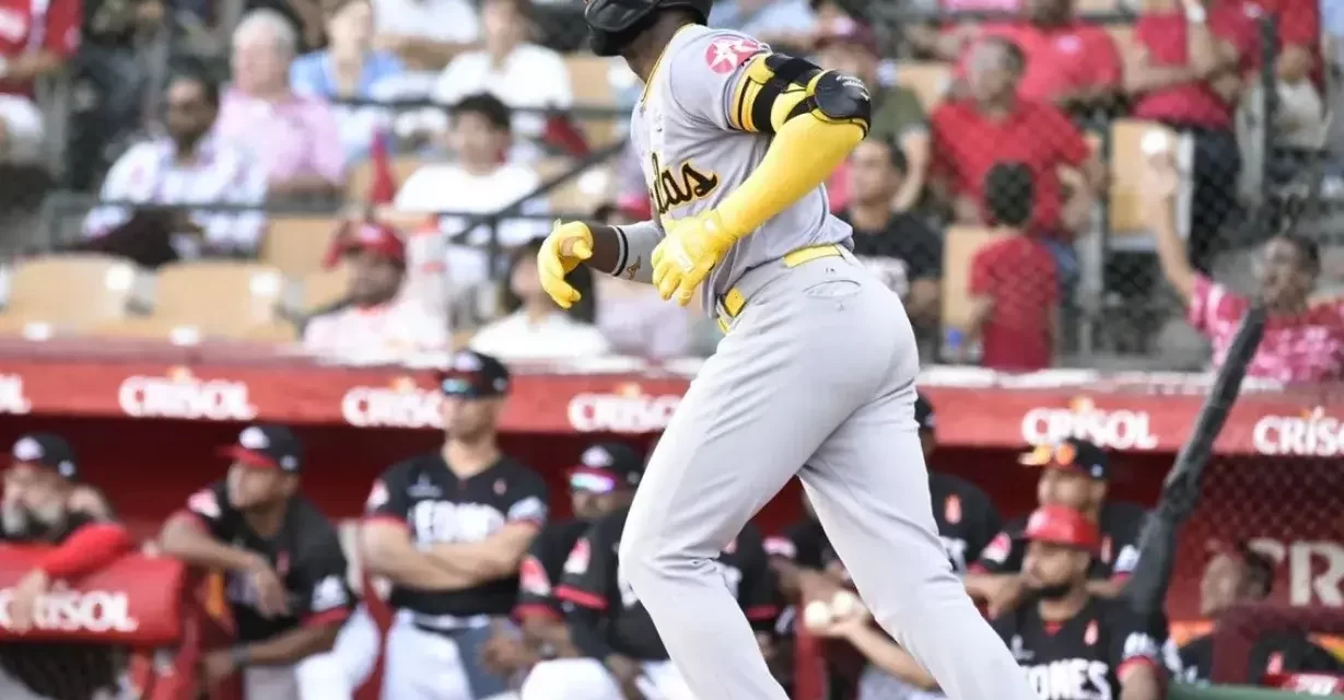 Aderlín es el JMV Serie Regular torneo Lidom