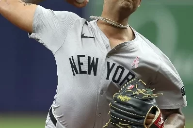 Luis Gil ponchó a seis en su primera transigencia de rehabilitación en Ligas Menores