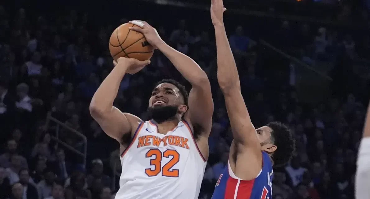 Karl-Anthony Towns alega a pesar traumatismo pulgar