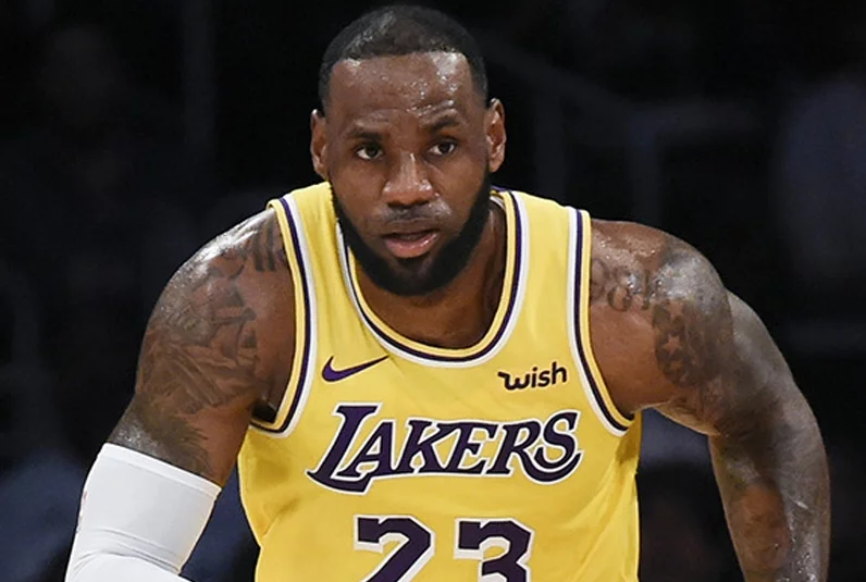 LeBron James, titular en el All-Star por vigésima primera vez en su carrera