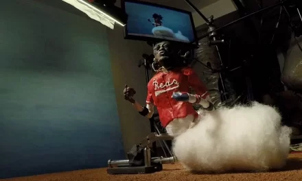 Elly de la Cruz es figura central en promo de los Rojos