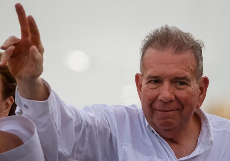El líder contrincante venezolano Edmundo González llega a Guatemala