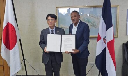 Embajada de Japón dona más de $54.000 para aumentar seguridad en Los Cacaos