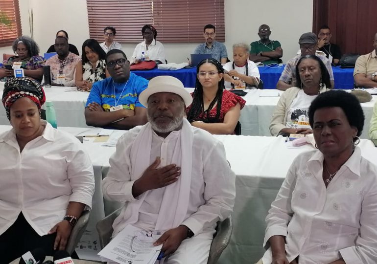 Foro Internacional de Afrodescendientes pide fin de deportaciones haitianas