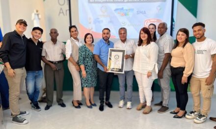 Guinness World Records reconoce a participantes del Majarete más alto preparado en Cotuí