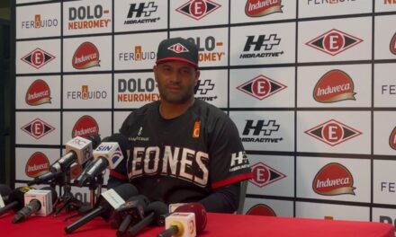 “Me entran por un oído y me salen por otro”: Pujols tras críticas por el lineup del segundo surtido de la final