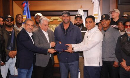 Kelvin Cruz exhorta al equipo dominicano defender la pueblo y traer corona de la Serie del Caribe