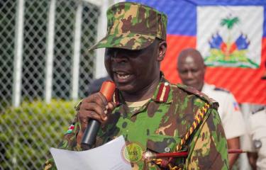 Jefe de comisión en Haití alabarda advertencia a las pandillas