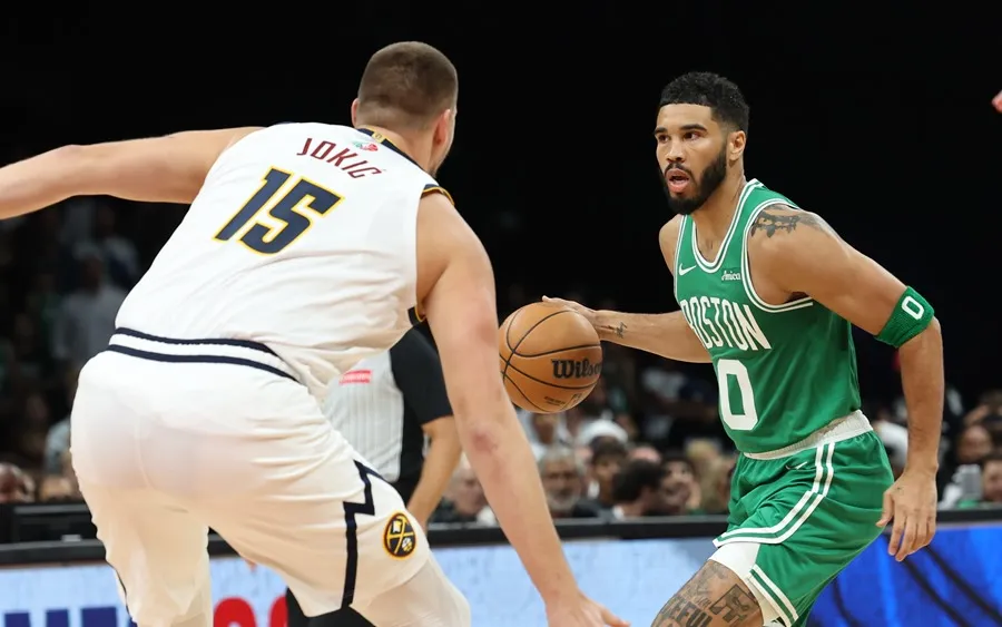Jokic y Tatum, jugadores de la semana en la NBA