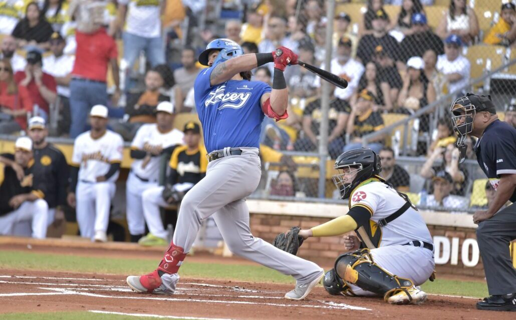 Licey vuelve a derrotar a las Águilas en Santiago