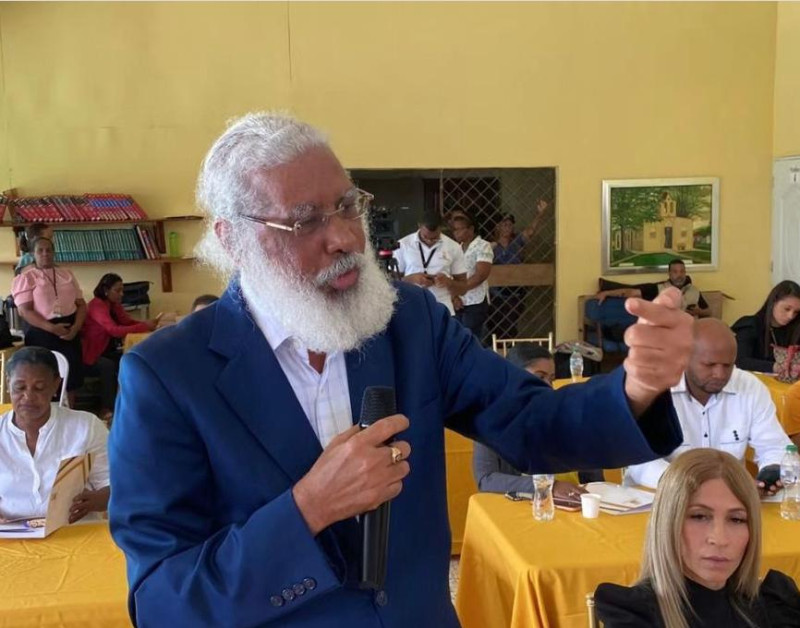 Juan Hubieres calificó de excesivo aumento en algunos peajes