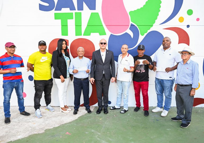 La oficina del corregidor de Santiago ofrece los primeros fondos para 2025 Carnival