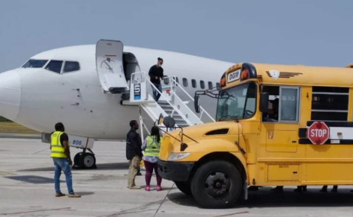 Los primeros dominicanos repatriaron de nosotros