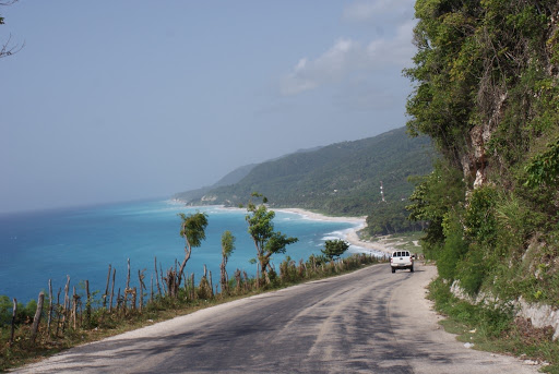 Operadores turísticos instan a concluir carretera Enriquillo-Barahona